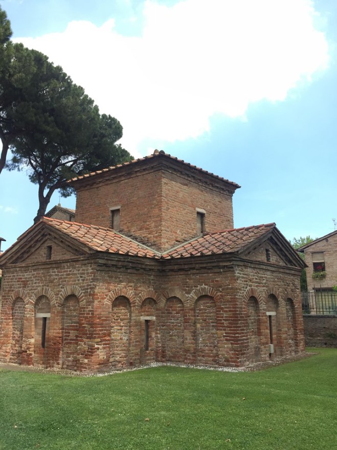 61278360_293121414745593_3907912531275939840_n