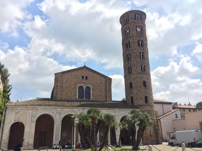 61664815_2074315959528267_1773200612775690240_n