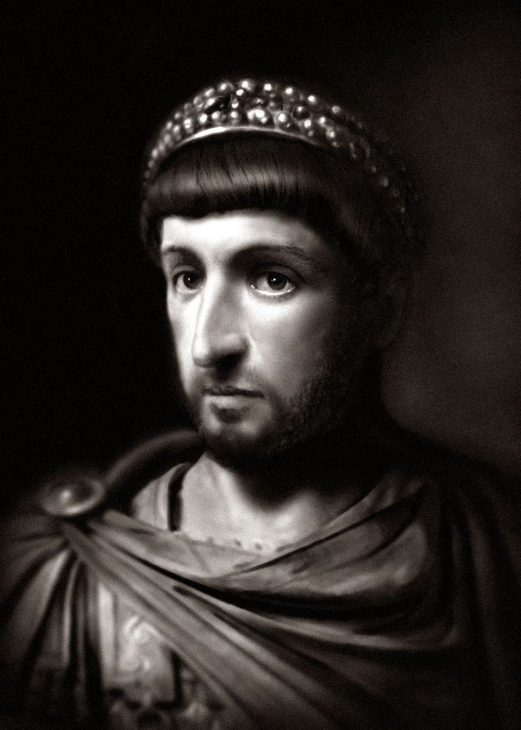 theodosius-ii-f4de8386-21cb-46cc-8791-566c40f6e88-resize-750