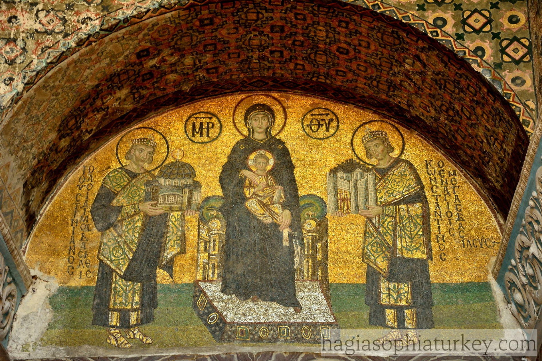 Constantine-justinian-theotokos-christ-child-mosaic-in-Hagia-Sophia-2