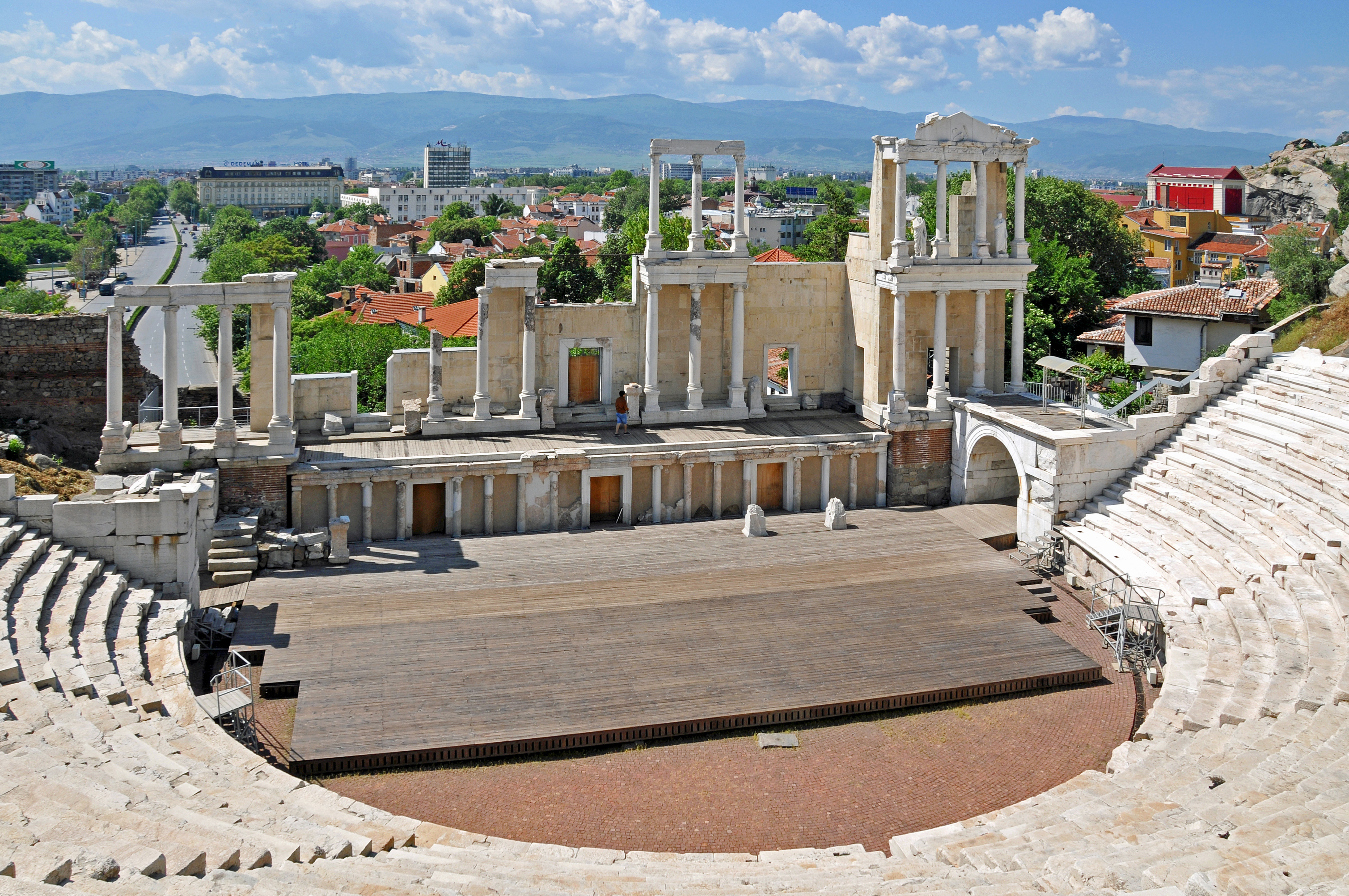 Bulgaria_Bulgaria-0785_-_Roman_Theatre_of_Philippopolis_(7432772486)